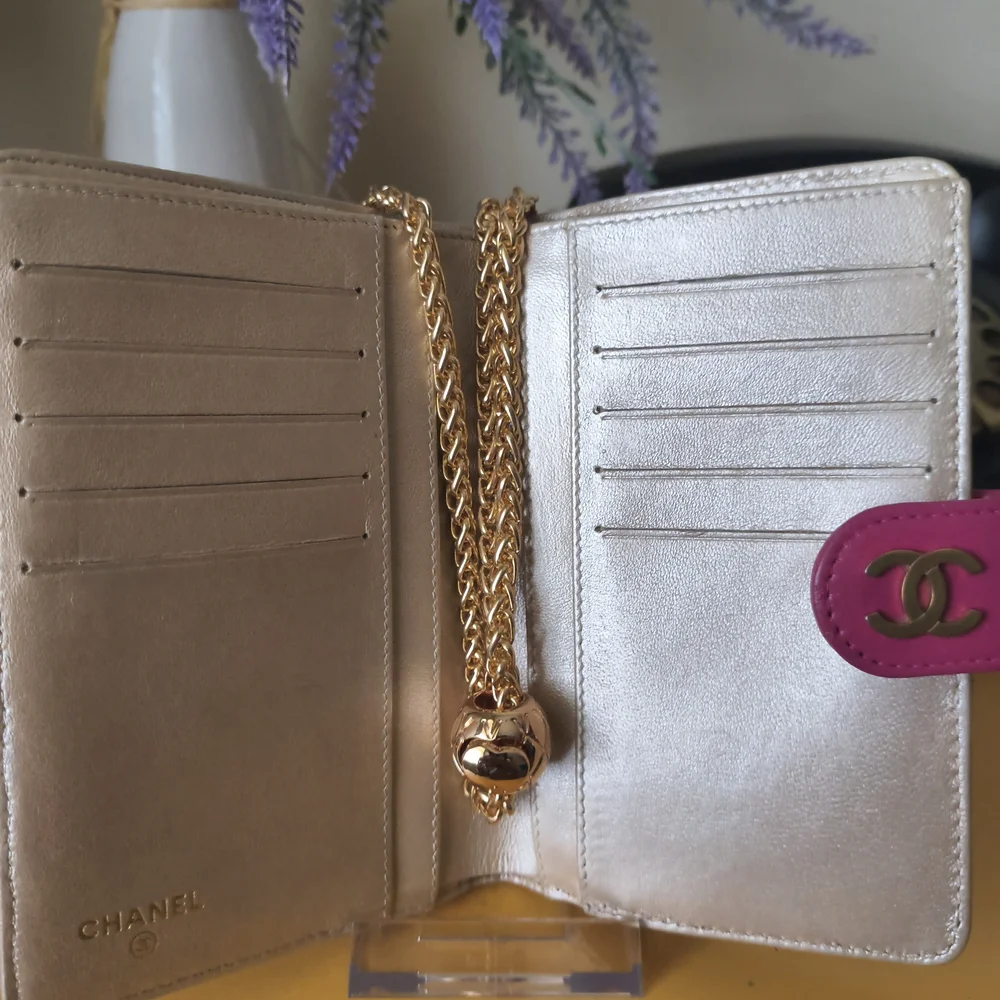 CHANEL Pink Camellia Embossed Compact Wallet W Chain 2010 - Picture 4 of 9